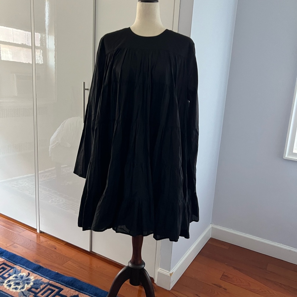 Elegant Black Dress